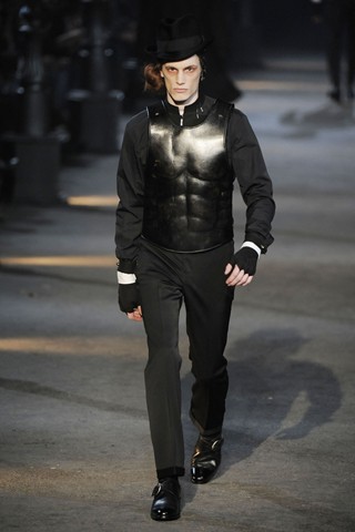 Alexander McQueen / - 2009-2010